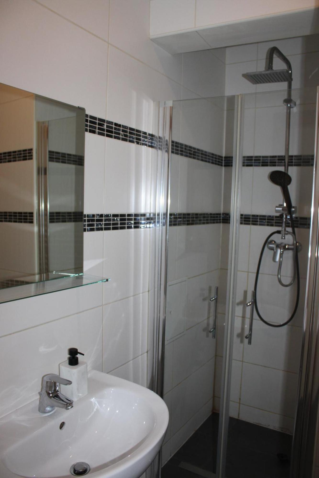 Schoene Eigentumswohnung Im 10 Bezirk Wien Ngoại thất bức ảnh